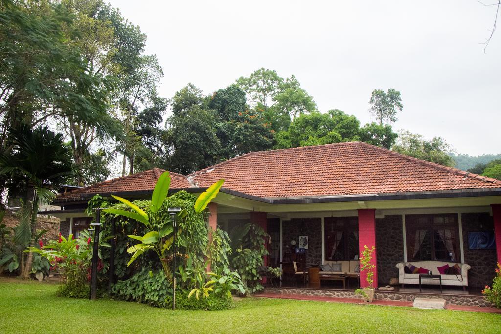 The Kandyan Manor By Bhathiya & Suzy Luaran gambar